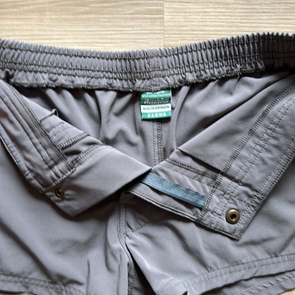 Set of 2 Beach Shorts - Hurley and Australian Brand - Size Small - Picture 3 of 8